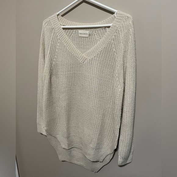 Dreamers Square Hem Sweater, size S/M - Picture 2 of 7